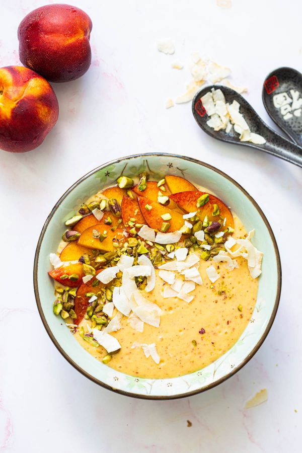 Nectarine smoothiebowl van Miljuschka